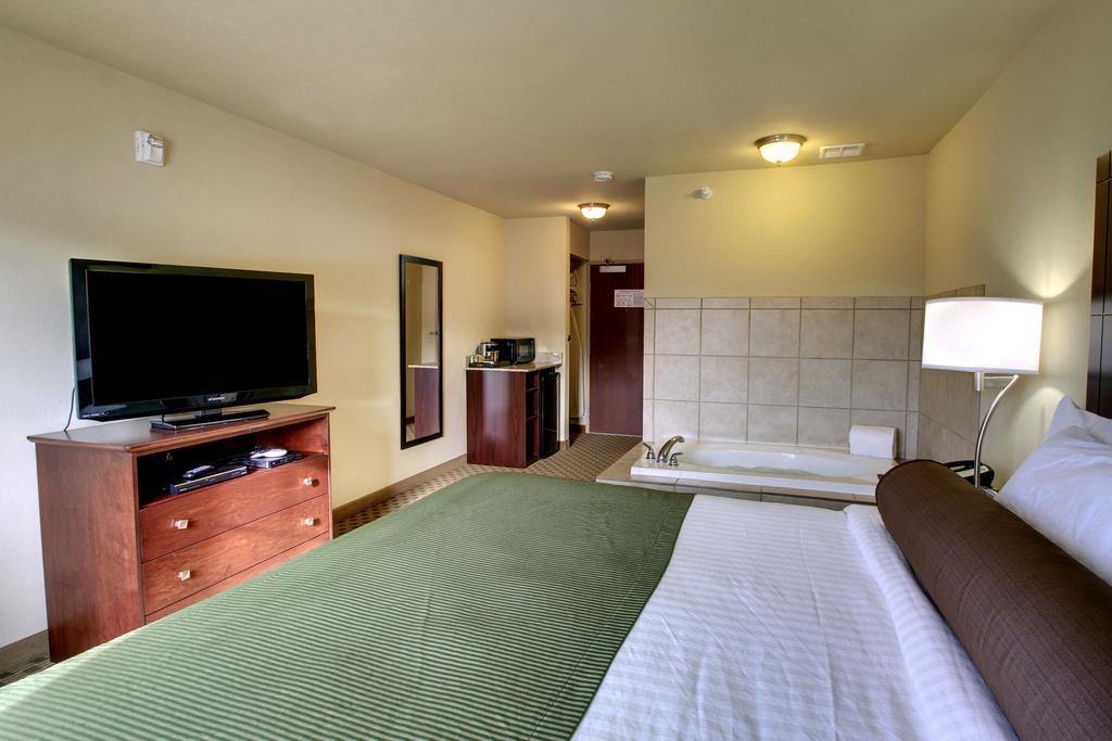Cobblestone Inn&suites -
