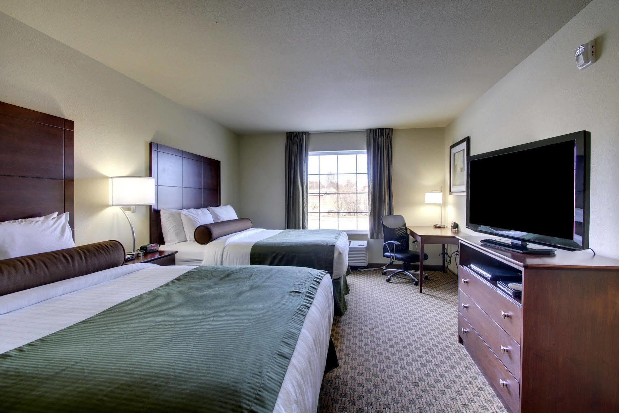 Cobblestone Inn&suites - 3*
