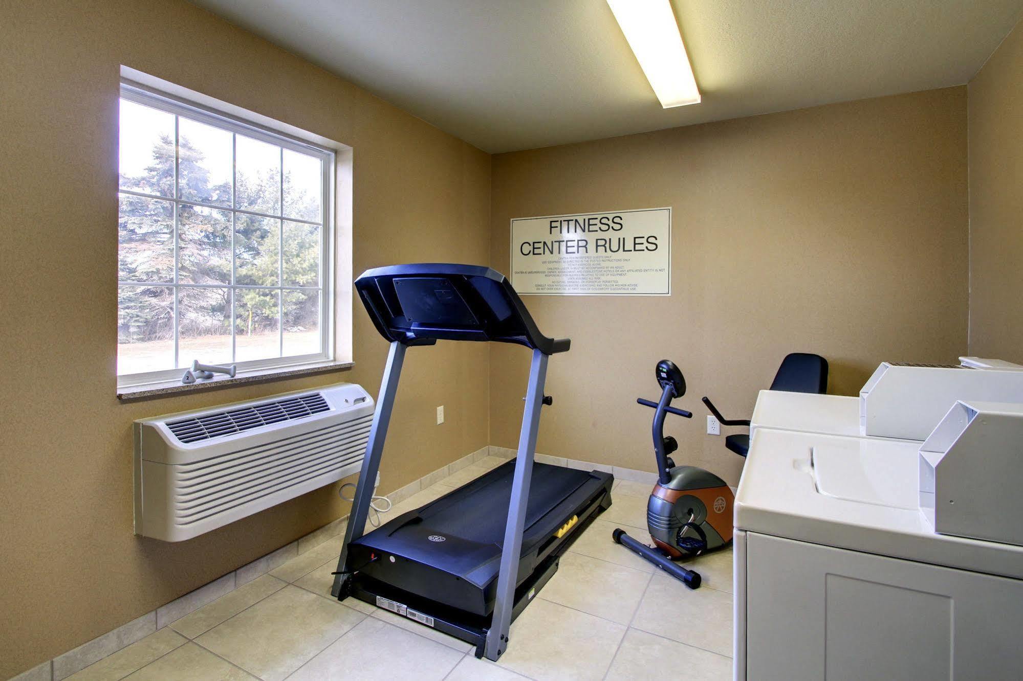 Cobblestone Inn&suites - 3*